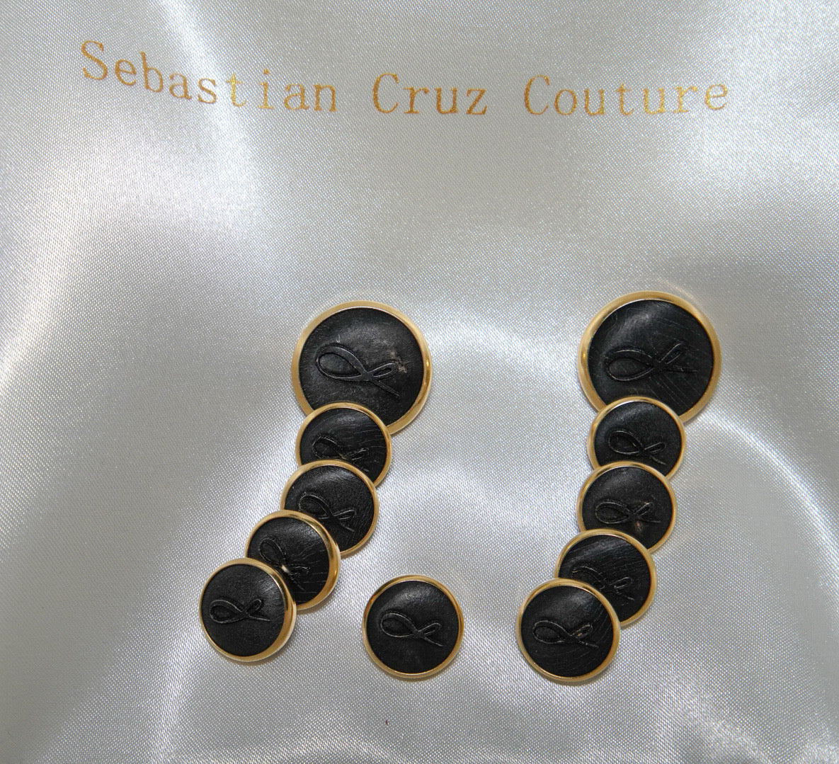 Nero Horn With Gold Tone Buttons For Sports Jacket