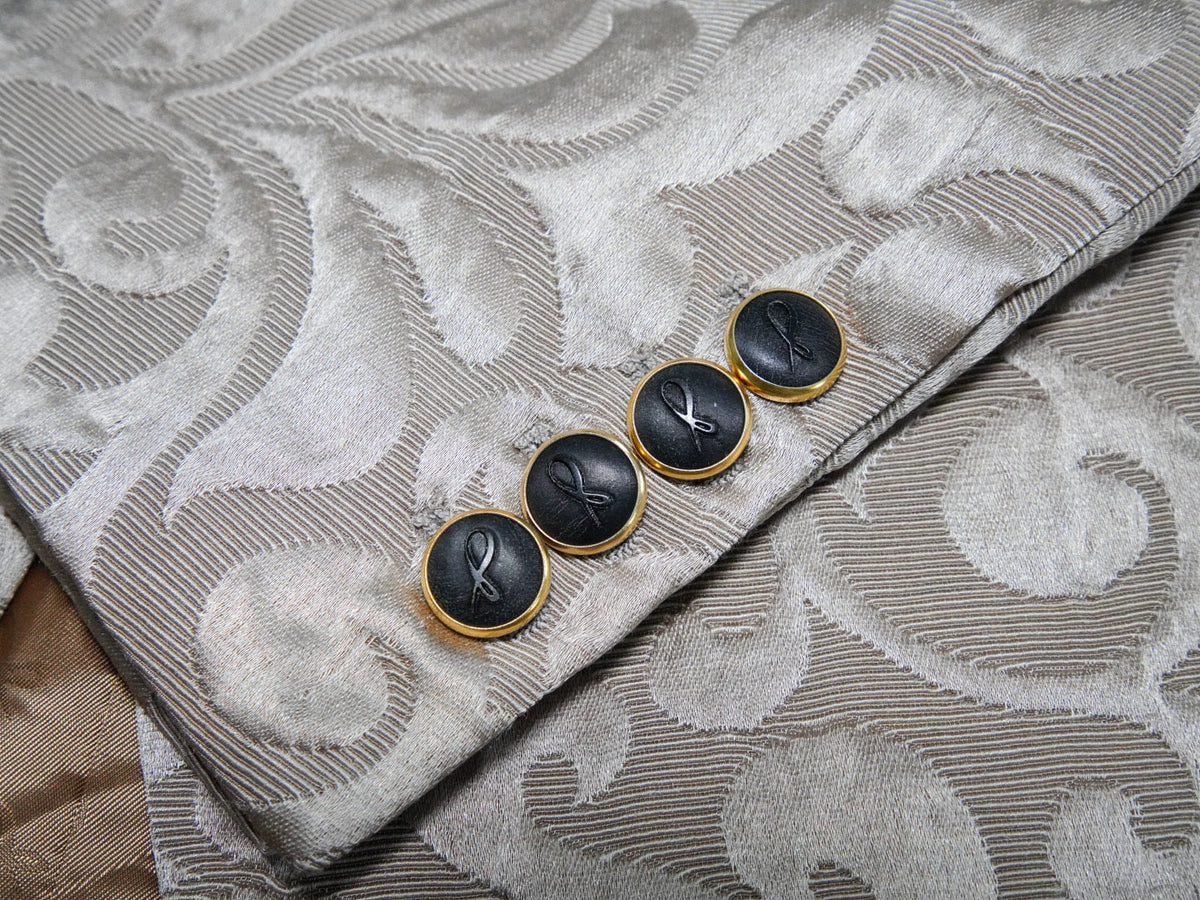 Nero Horn With Gold Tone Buttons For Dinner Jacket-6