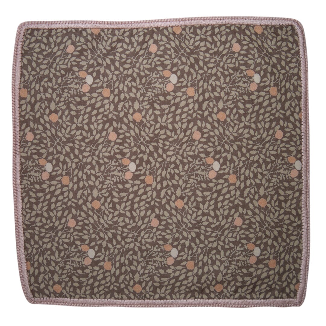 Moca Foglia with Dusty Rose Signature Border-2