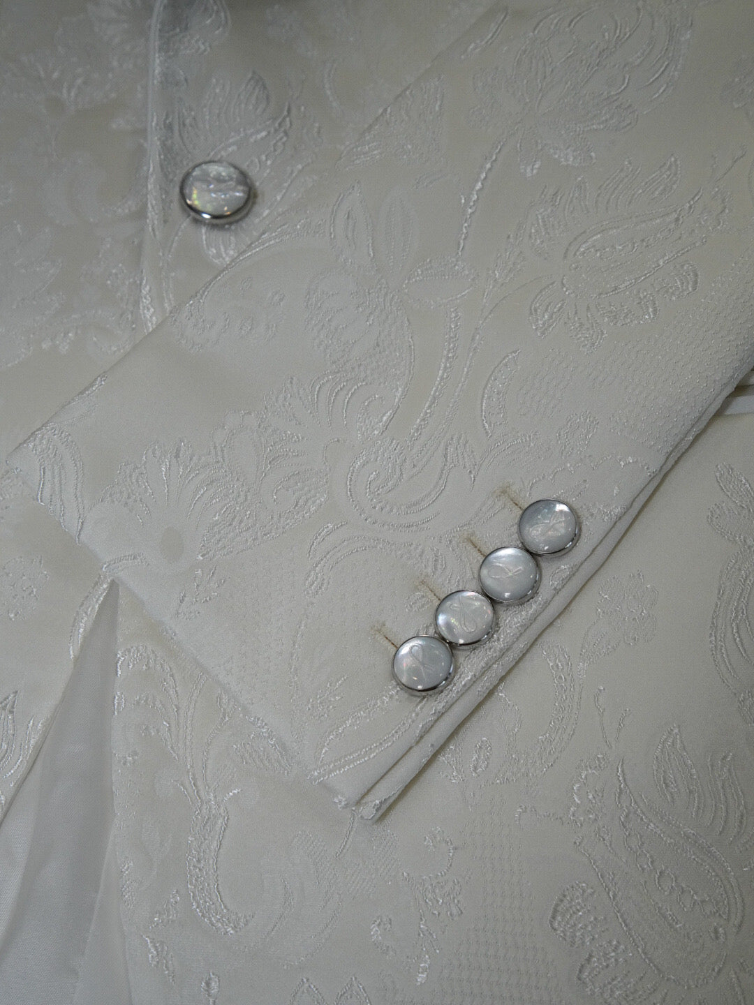 Vanilla Vittoriana Dinner Jacket-8